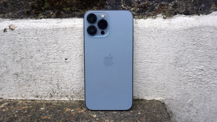 Trên tay và đánh giá nhanh iPhone 13 Pro Max: Chiếc điện thoại cao cấp đáng mua nhất hiện nay!