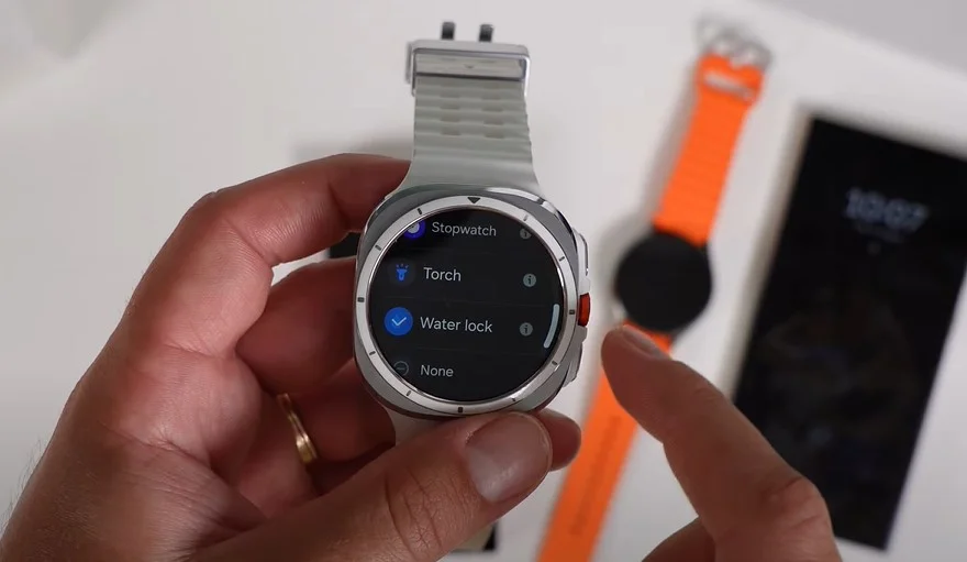So sánh Galaxy Watch Ultra và Galaxy Watch 7