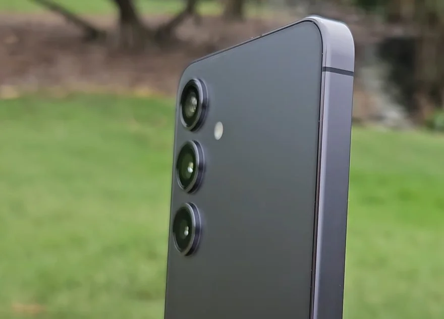 Galaxy S24 FE lộ ảnh thực tế qua chứng nhận FCC