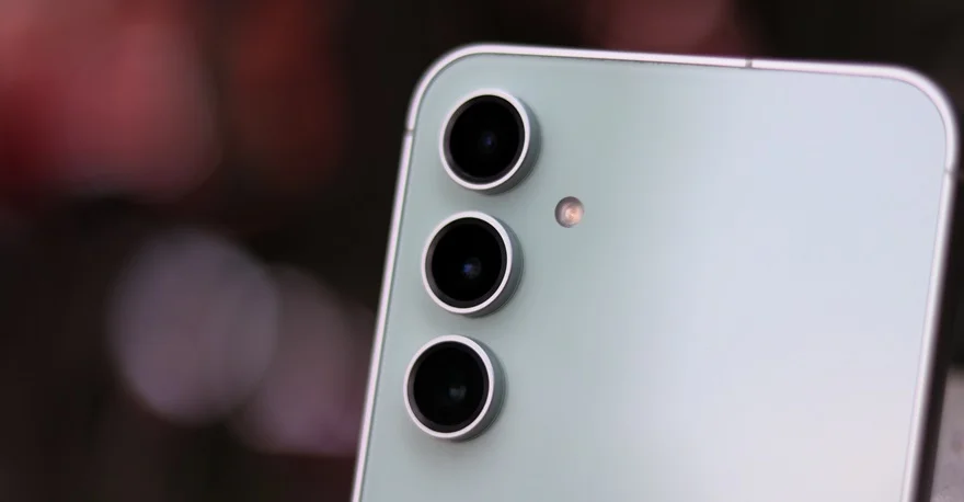 Galaxy S24 FE được trang bị sạc nhanh 25W