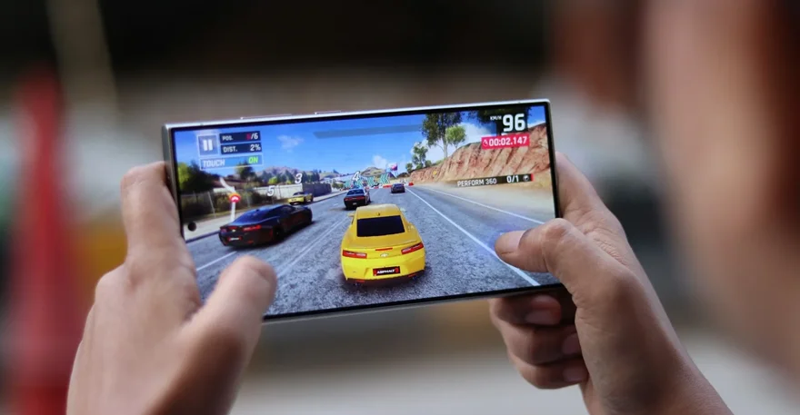 Galaxy S25 Ultra rò rỉ hình ảnh với thiết kế vuông vức