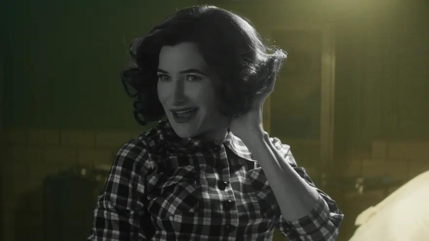 Agatha All Along nội dung và lịch chiếu