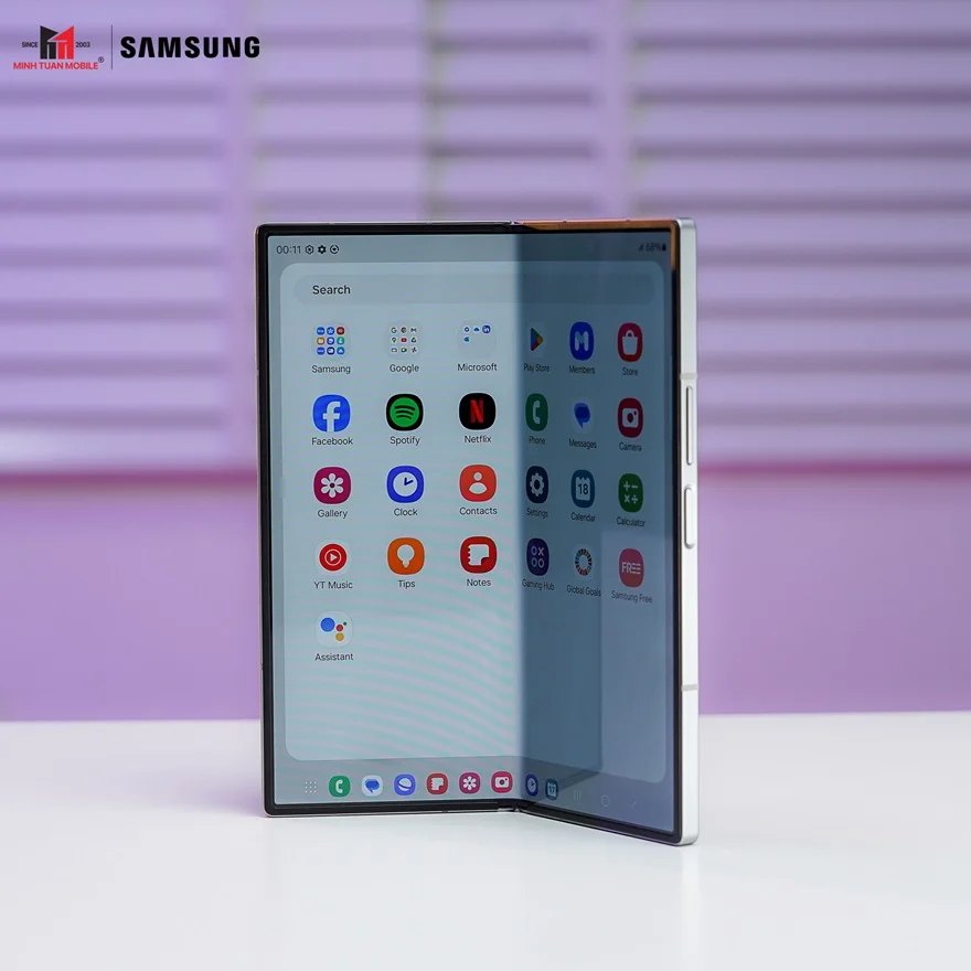 7 tính năng quan trọng cần xem xét khi mua điện thoại gập