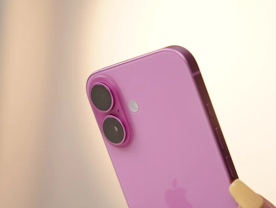 Top 3 mẫu iPhone hồng phù hợp làm quà tặng dịp 20 tháng 10