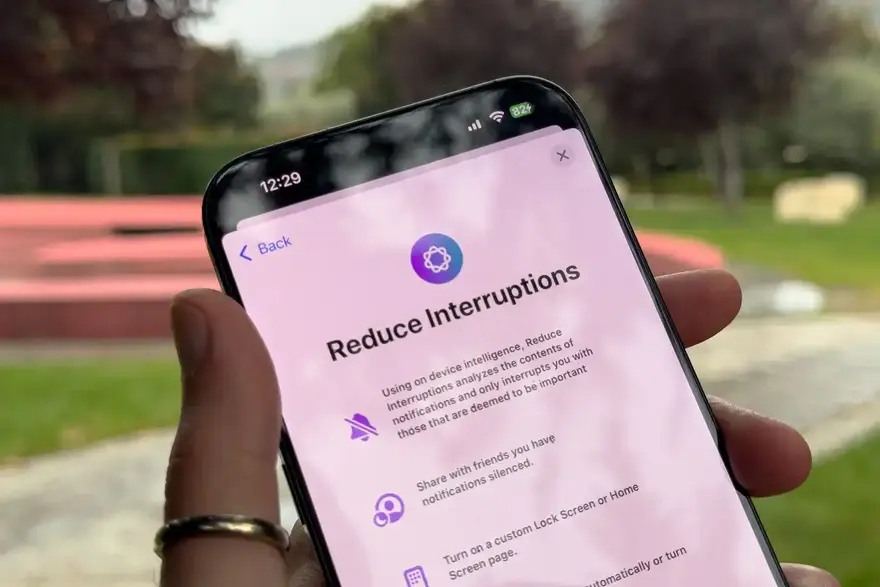 Cách dùng tính năng Reduce Interruptions trên iPhone