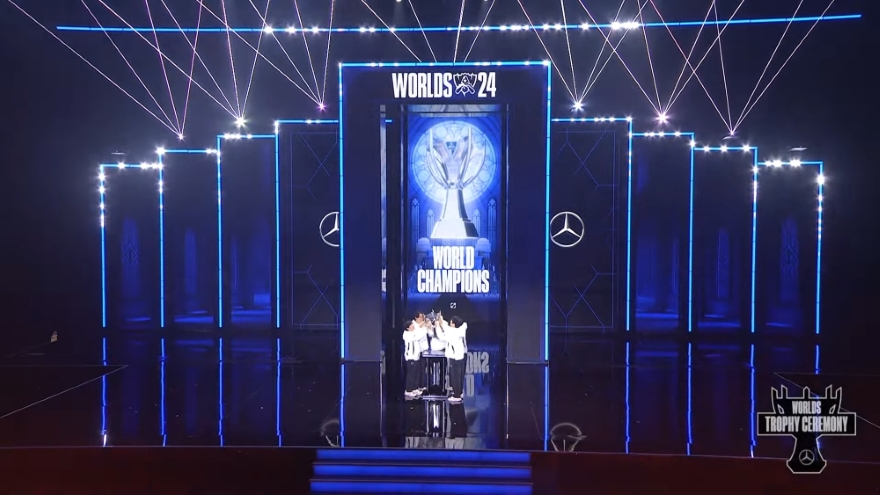 T1 lập kỷ lục với chức vô địch LMHT thế giới thứ 4