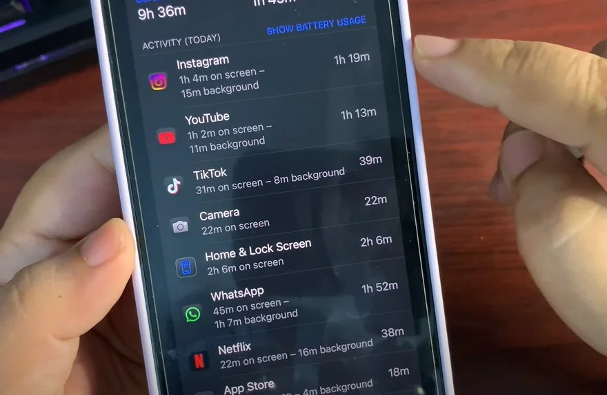 Đánh giá thời lượng pin iOS 18.2 Beta 2 trên iPhone 14
