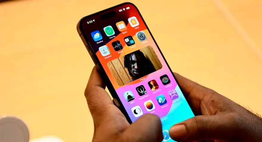 Có nên cập nhật iOS 17.7.2 cho iPhone