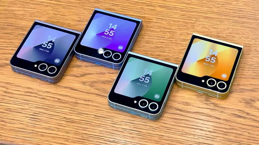 Sắp có điện thoại gập giá 