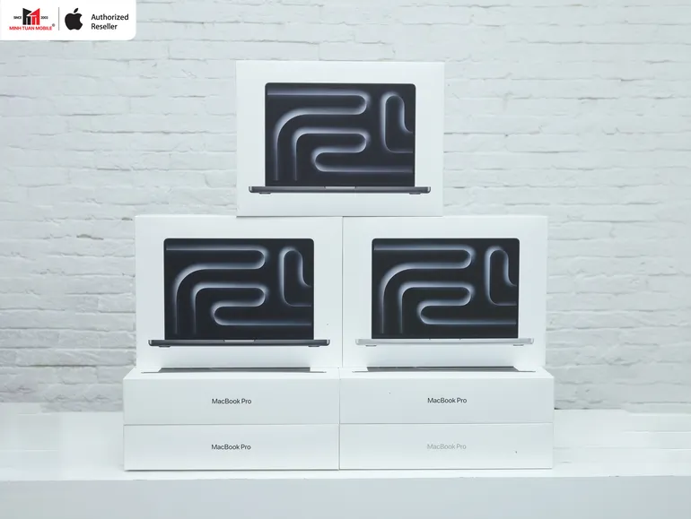 MacBook Pro M4 thay máy bàn chuyên nghiệp