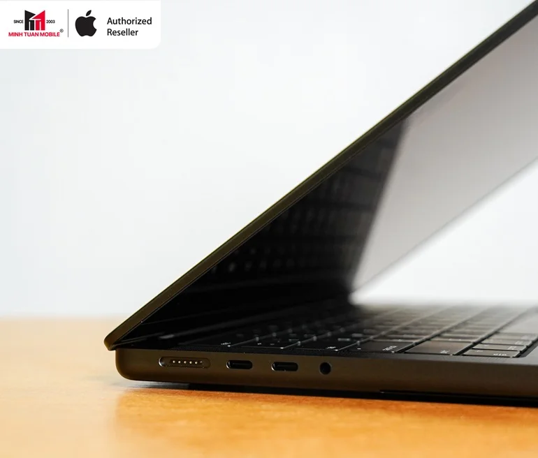 MacBook Pro M4의 상세한 평가 : 가치가 있습니다 