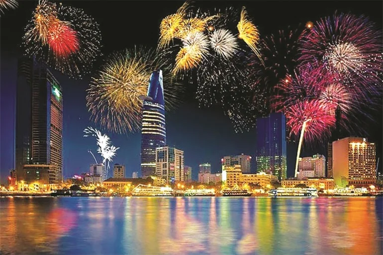 Mẹo xem countdown 2024 Sài Gòn mà hạn chế chen chúc