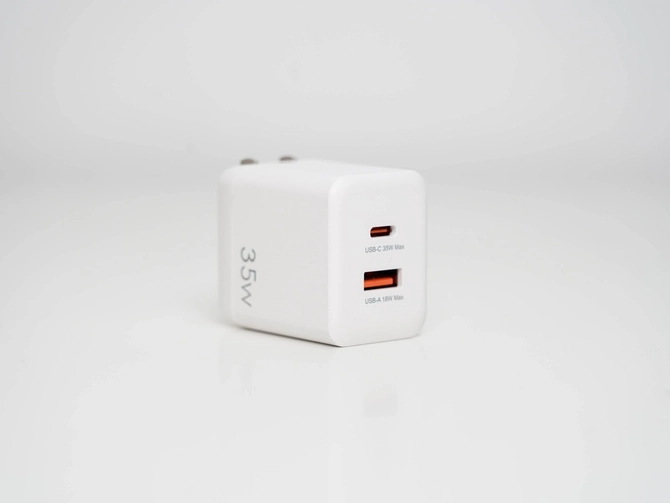 Cốc sạc nhanh 2 cổng 9Fit 35W PD 1A1C GaN