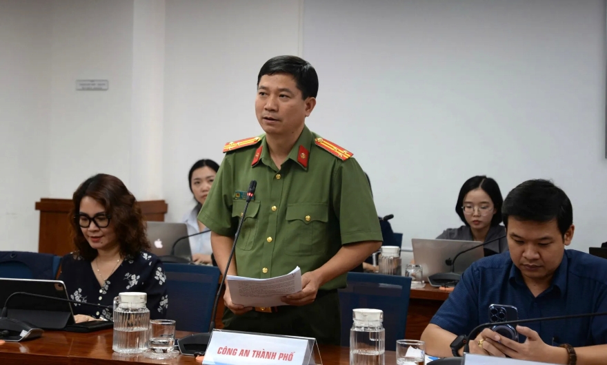 TP.HCM Không xử phạt vượt đèn đỏ khi nhường xe ưu tiên