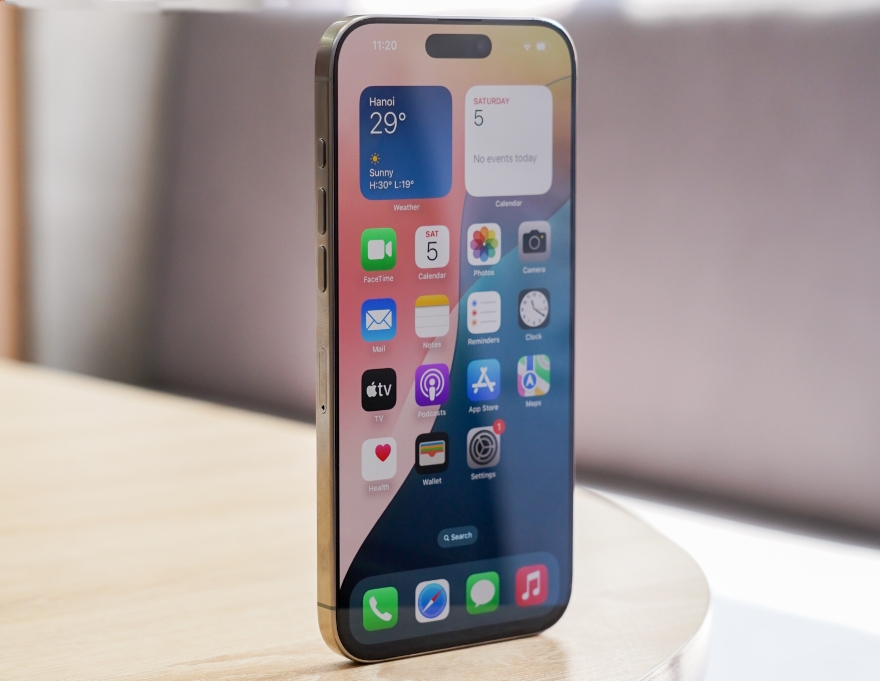 So sánh Galaxy S25 Ultra và iPhone 16 Pro Max