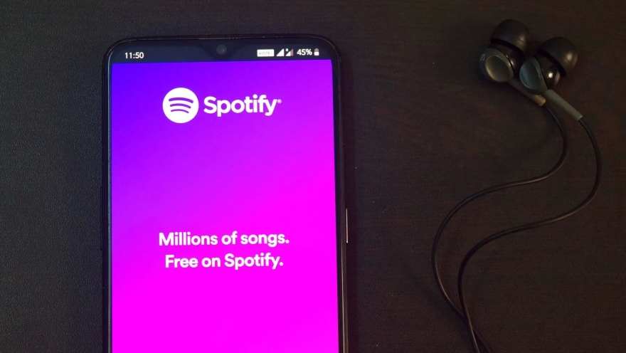 Để AI chấm điểm gu nhạc Spotify của bạn