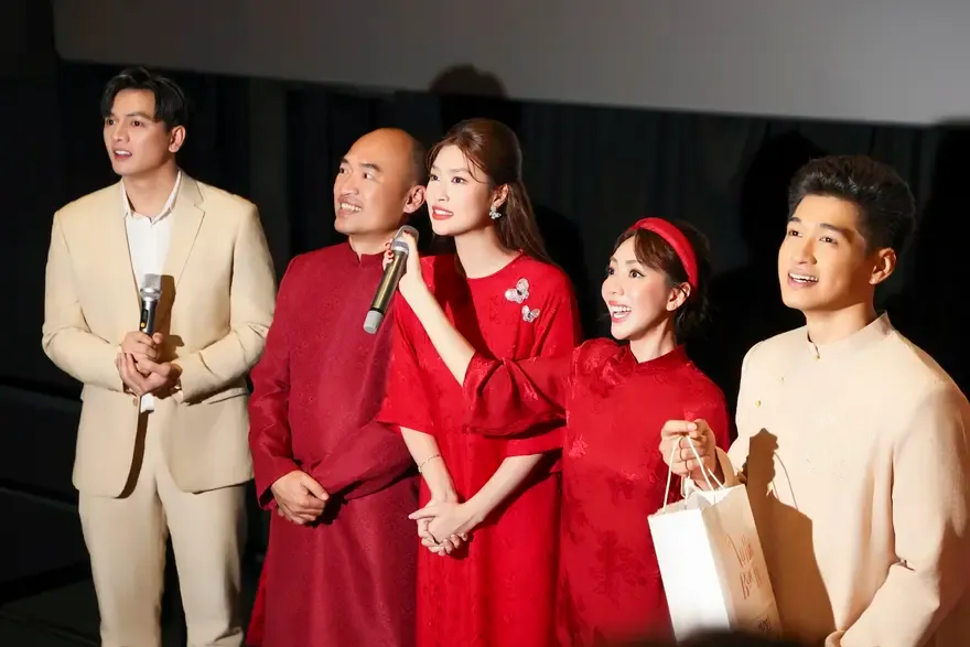 Giải thích tất cả cái kết của Nụ Hôn Bạc Tỷ