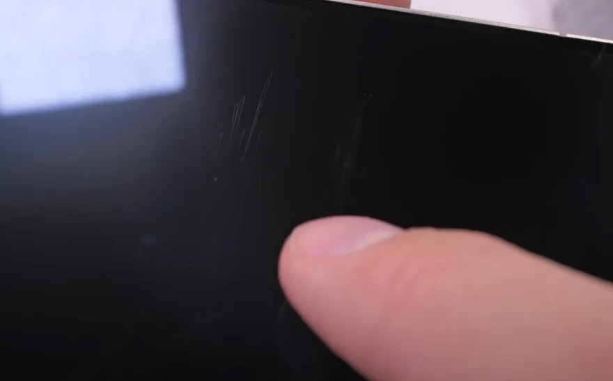 Galaxy S25 Ultra không có khả năng chống trầy như Galaxy S24 Ultra