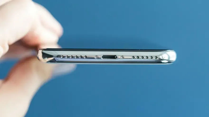 Cách dùng chế độ giới hạn USB trên iPhone