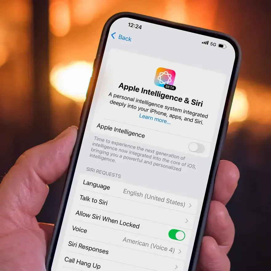 Phát hiện lỗi iOS 18.3.1 tự động bật Apple Intelligence