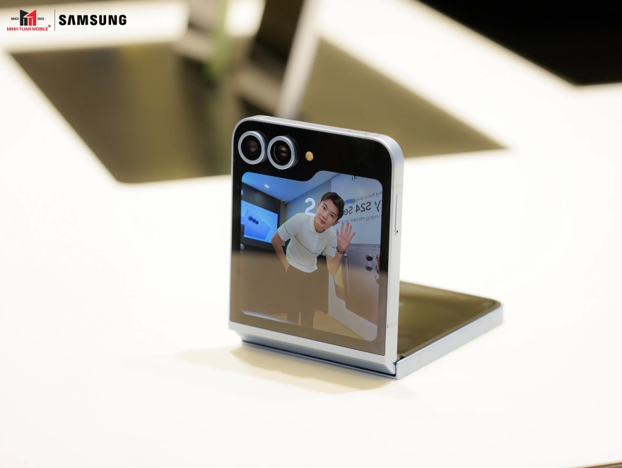 Galaxy Z Flip6 có còn đáng mua khi Galaxy S25 Series ra mắt