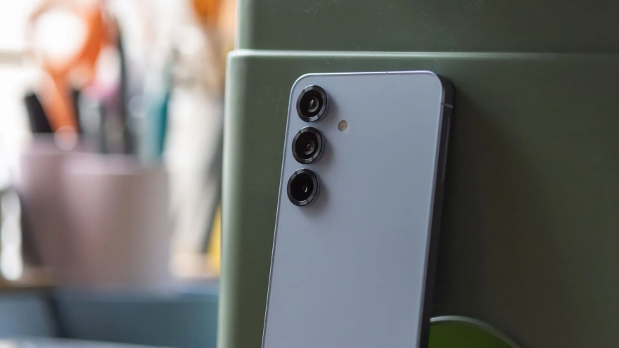 Galaxy S25 Edge chỉ nặng 162g, giá ngang Galaxy S25 Plus