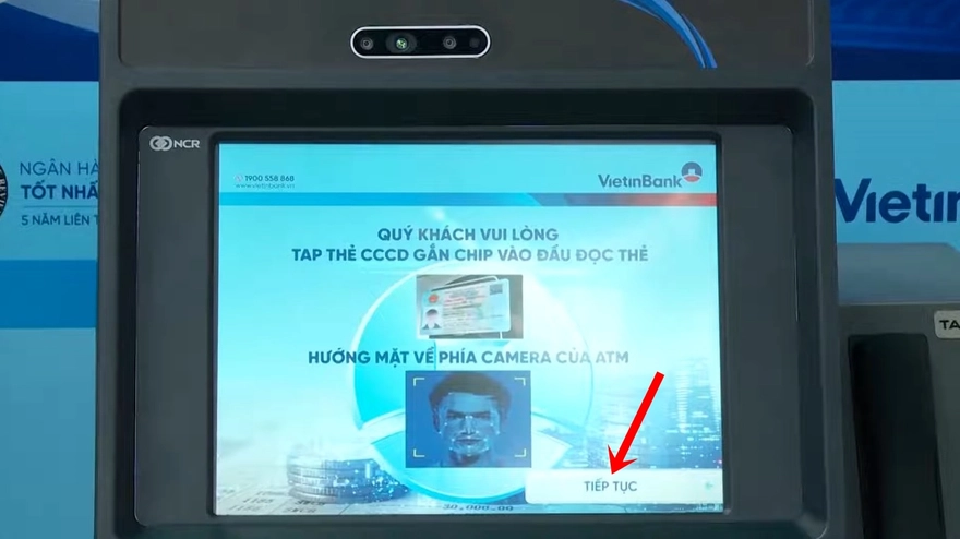 Cách rút tiền tại cây ATM bằng căn cước