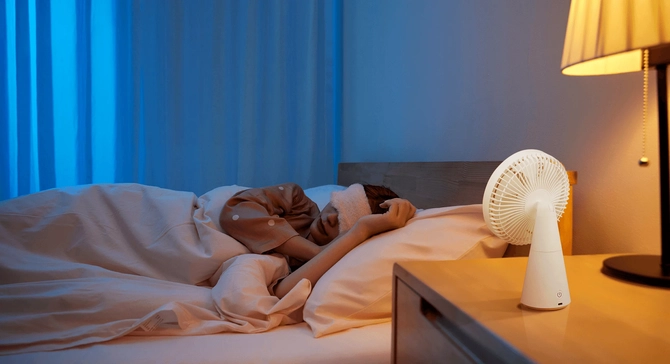 Quạt để bàn Xiaomi Rechargeable Mini Fan
