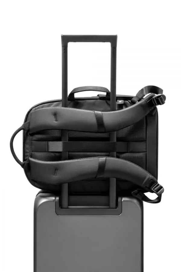 Balo Laptop 17.3 inch Tomtoc UrbaNex Backpack