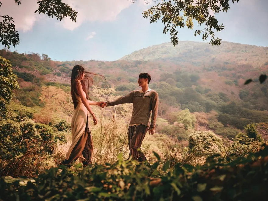 Lời bài hát Như Cách Anh Đã Từng Thôi của HURRYKNG đầy đủ