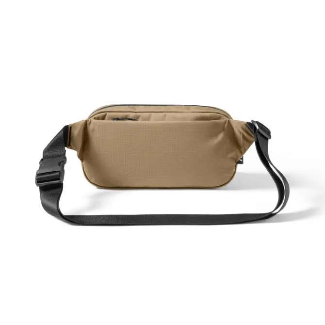 Túi đeo chéo Fashion Tomtoc Aviator-T33 Chest Bag 3.5L