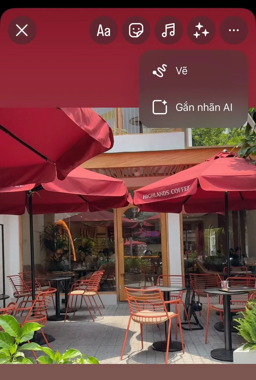 Instagram bỏ tính năng lưu Story khiến người dùng 