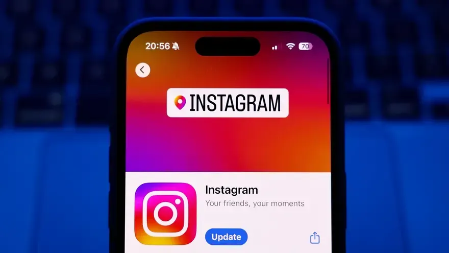 Cách bật lại tính năng lưu Story trên Instagram