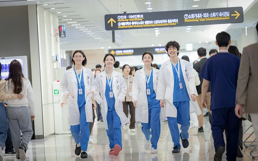 Chuyện Đời Bác Sĩ Nội Trú: Lịch chiếu và nội dung