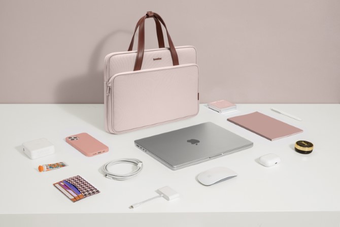 Túi đeo chéo MacBook 14 inch Tomtoc Premium The Her Shoulder Bag