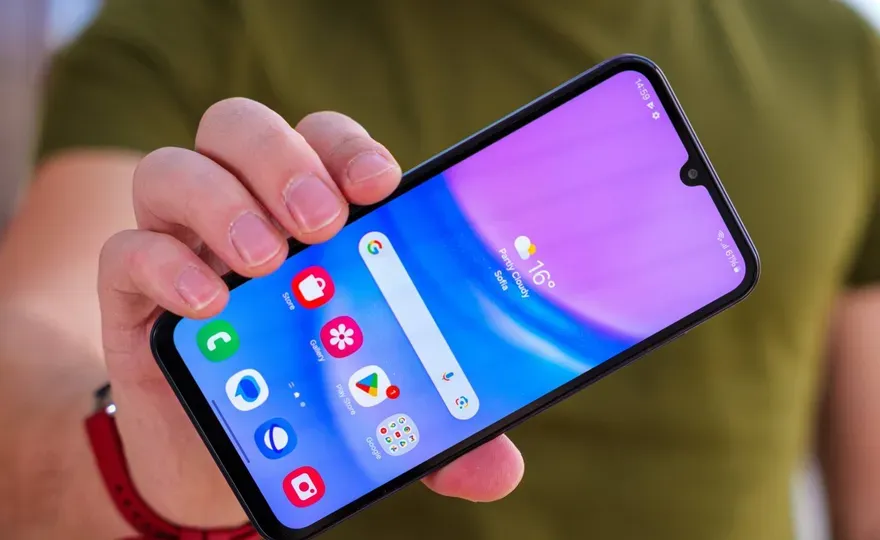 Các thiết bị Galaxy A không nhận One UI 8