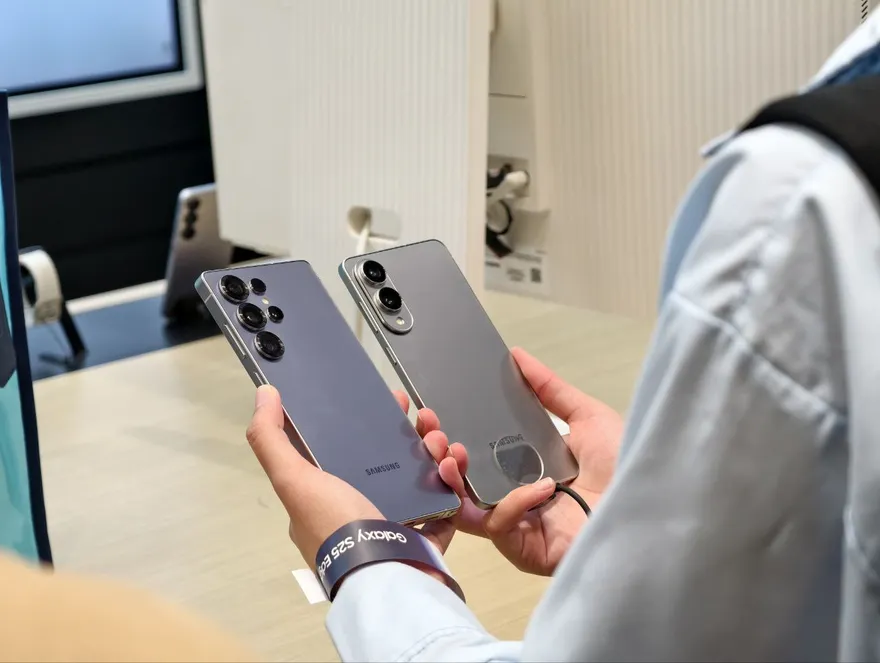 Galaxy S25 Edge vừa ra mắt với ngoại hình siêu mỏng