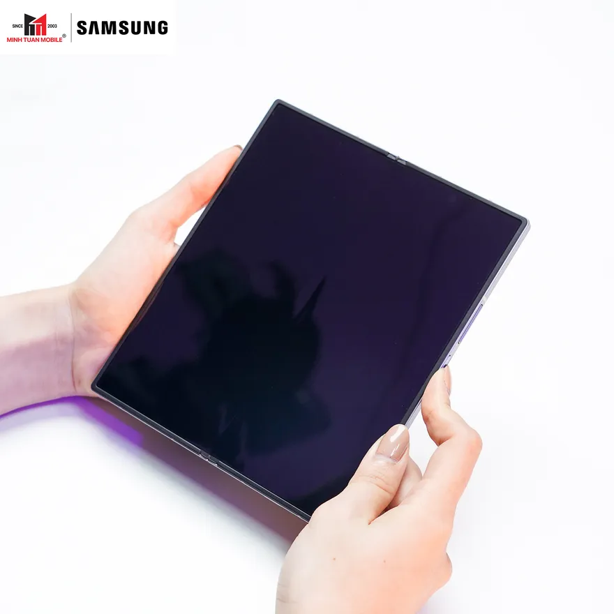 6 điều cần biết trước khi mua điện thoại màn hình gập