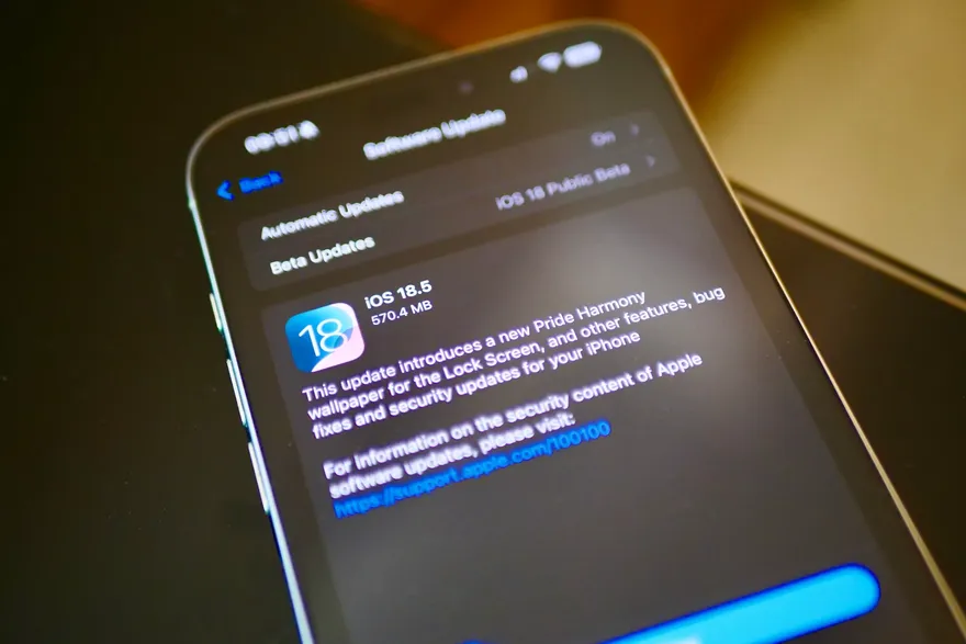 Apple khóa sign iOS 18.4.1, chặn hạ cấp từ iOS 18.5