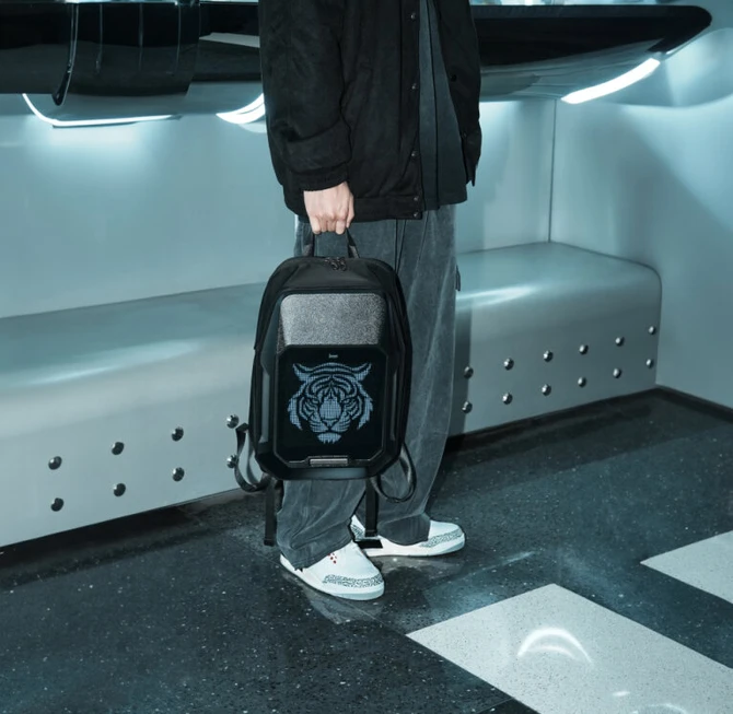 Balo màn hình LED Divoom Cyberbag Pixel Art