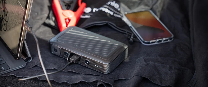 Bộ sạc kích bình Mophie GO Rugged AIR 55.5Wh/1200Amps