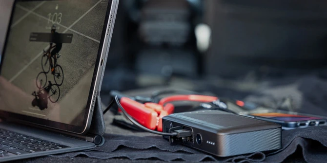 Bộ sạc kích bình Mophie GO Rugged AIR 55.5Wh/1200Amps