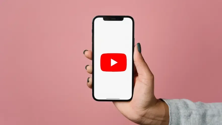 YouTube sập trên iOS 18.5, xử lý ra sao?