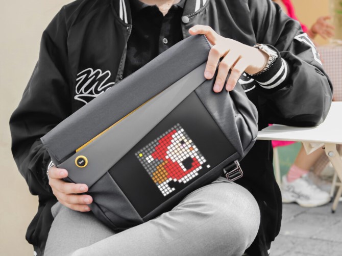 Túi đeo Divoom Pixoo Slingbag-V