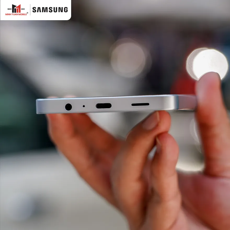 Galaxy A06 có giá hơn 2 triệu, liệu có đáng mua?