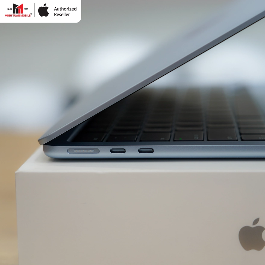 Laptop là gì, phân biệt thế nào với máy tính để bàn?