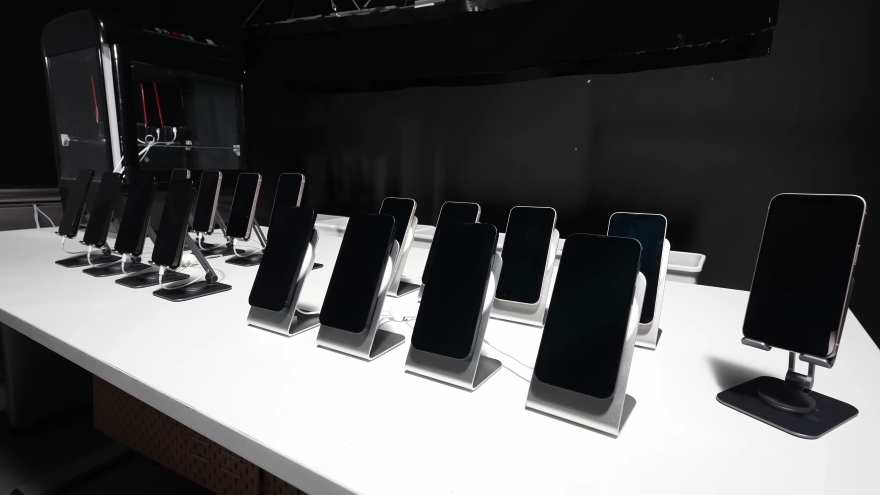 Vừa sạc vừa sử dụng có gây hại đến pin iPhone không