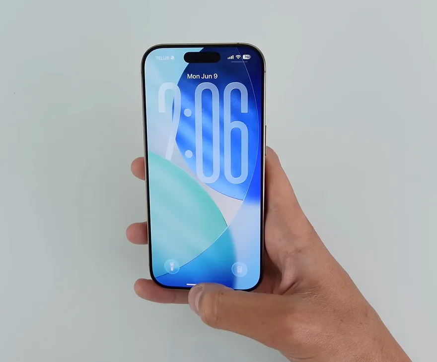 Đánh giá nhanh iOS 26 Beta 1: Đột phá trong thiết kế