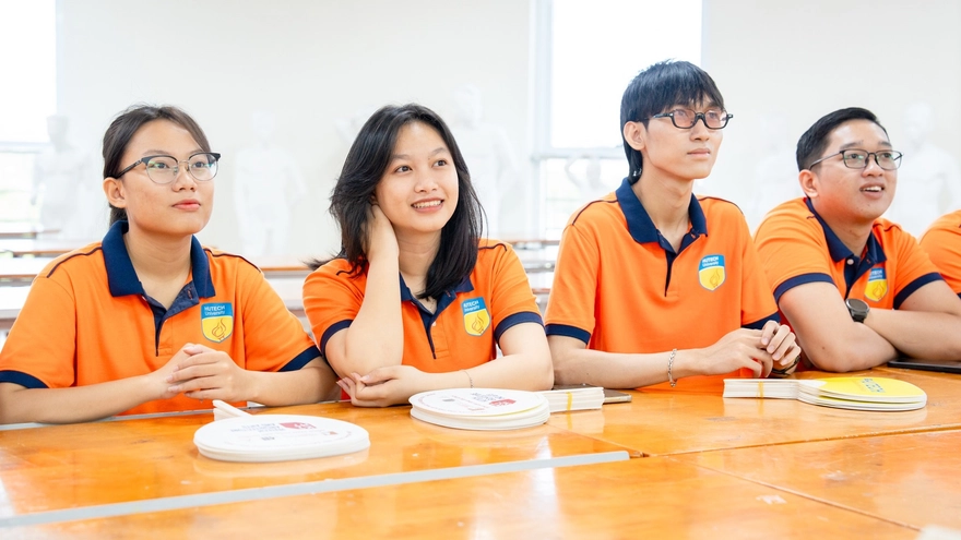 Điểm chuẩn Đại học HUTECH năm 2025