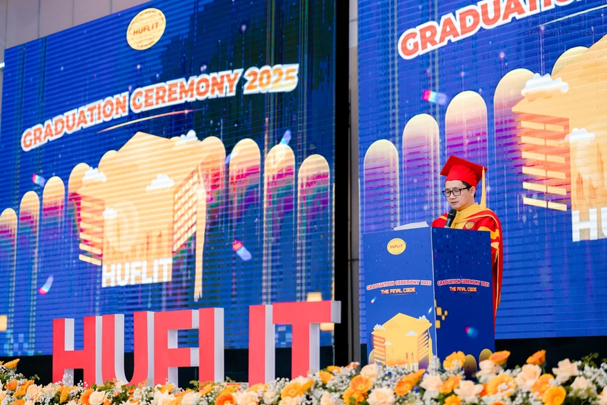 Điểm chuẩn trường Đại học HUFLIT năm 2025